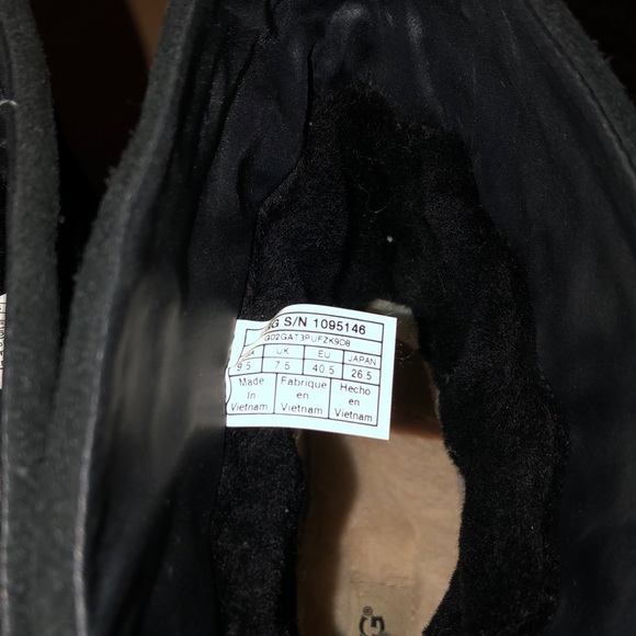 Ugg Non-Slip Snow Boots - Picture 8 of 9